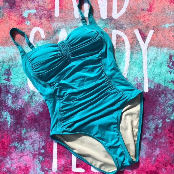 La Blanca One Piece Swim - Picture 1 of 3